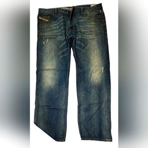 2 Pair Of Men's Jeans Diesel and Levi